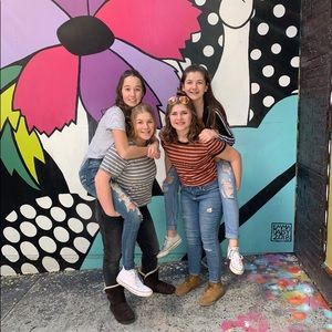 Meet your Posher, Danielle